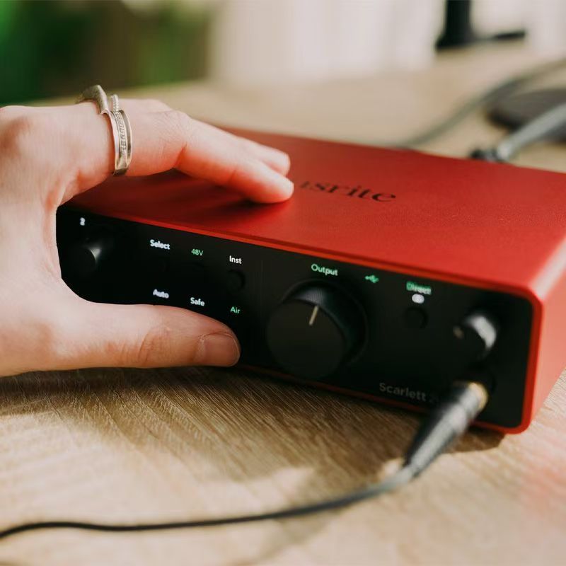 Forster Scarlet 2i2 Quad Nesil - Audio To Music Generator incelemesi ve fiyatı